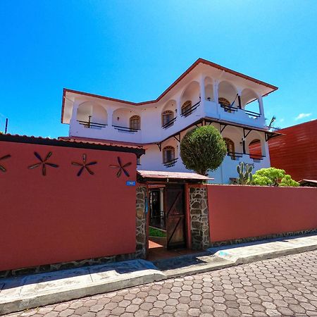 Hotel Galapagos Suites B&B Puerto Ayora  Exterior photo